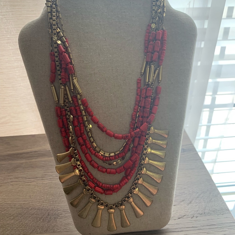 Stella & Dot Coral and Gold Necklace